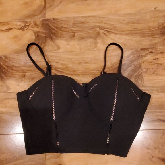 Spagetti Strap Black Crop Top - Picture 1 of 3